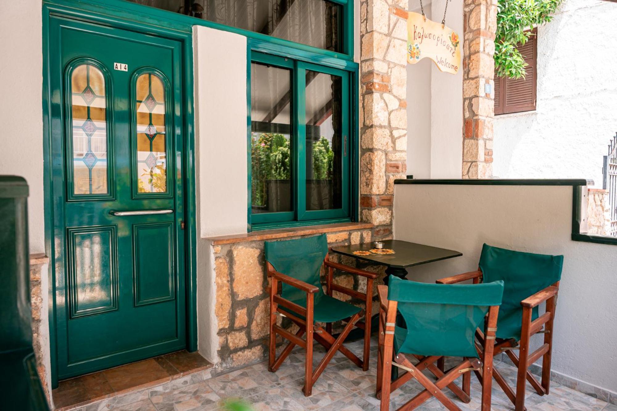 Апарт отель Sante Kallithea  Экстерьер фото